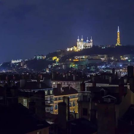 Mirador T2 Ensoleille Place Des Terreaux Vue Fourviere Lyon Bagian luar foto