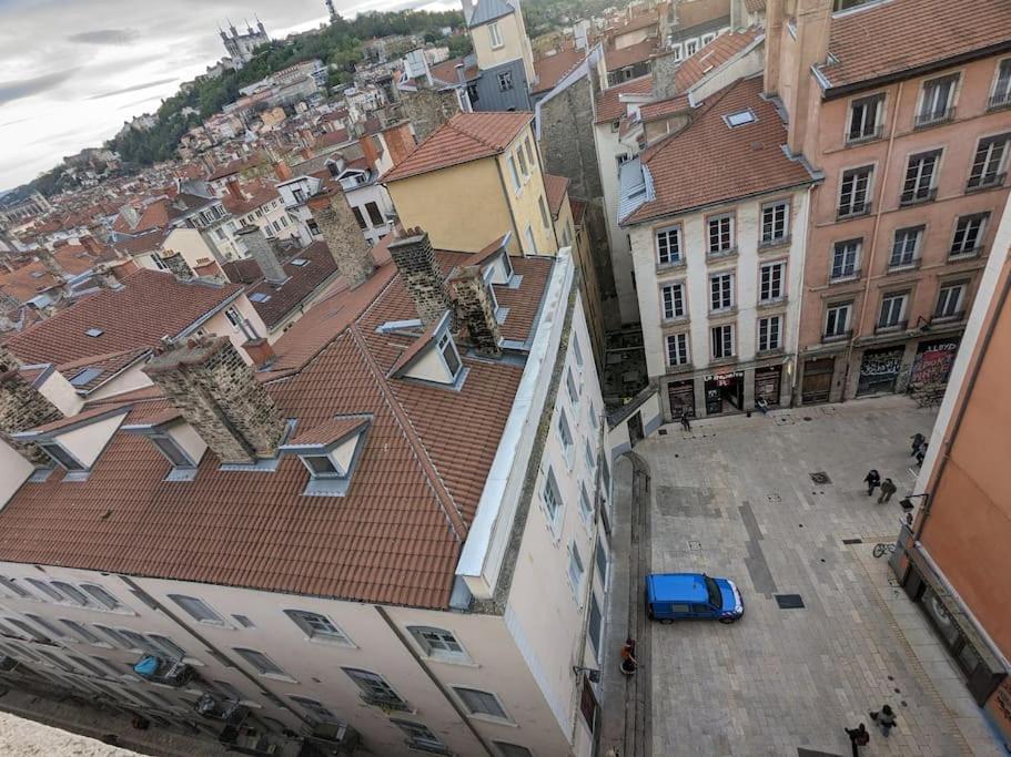 Mirador T2 Ensoleille Place Des Terreaux Vue Fourviere Lyon Bagian luar foto