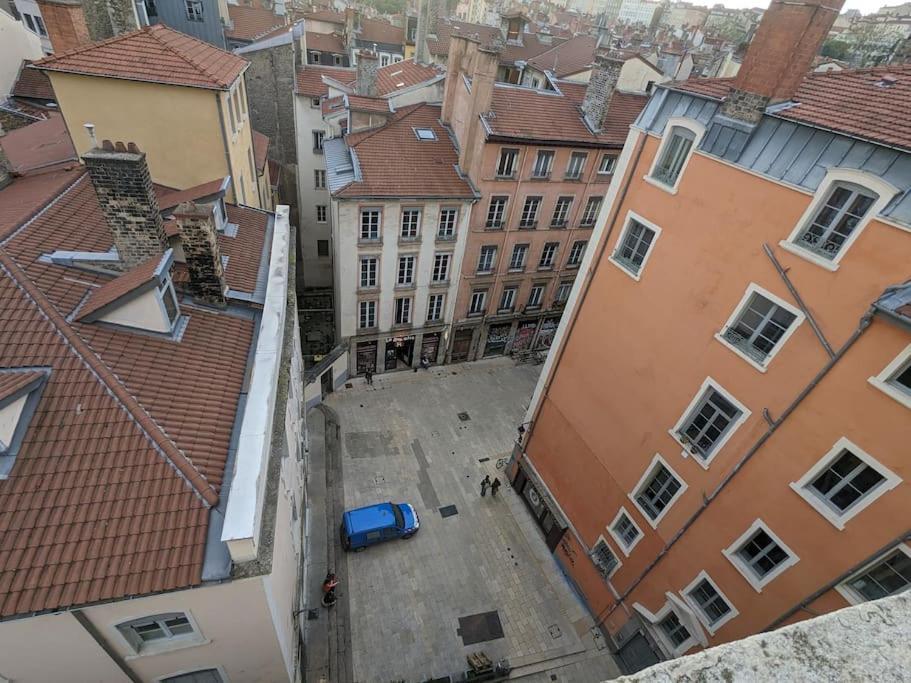 Mirador T2 Ensoleille Place Des Terreaux Vue Fourviere Lyon Bagian luar foto